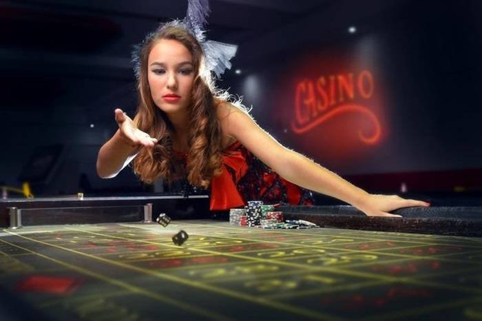 Filipino player browsing jilipub sports and casino categories on mobile